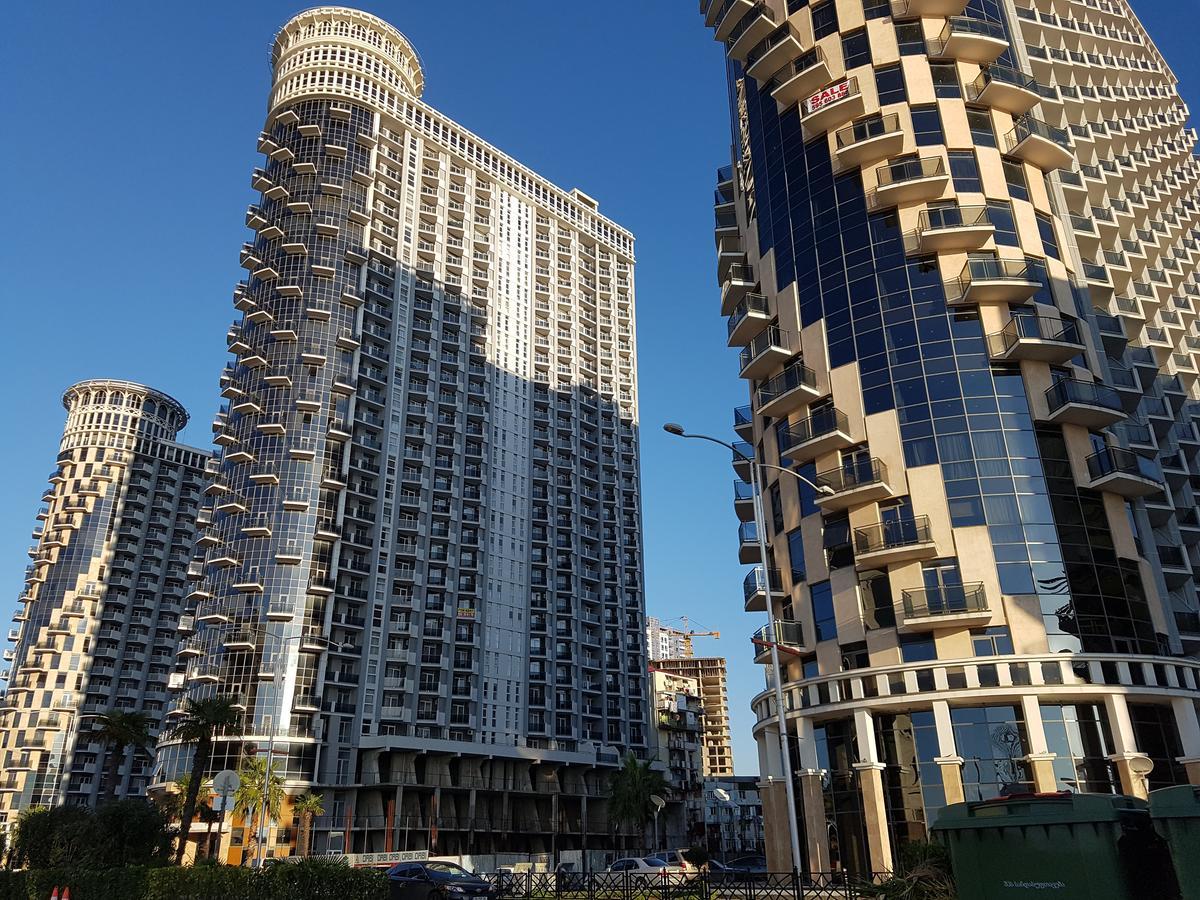 Panorama Sea Tower Aparthotel Batumi Luaran gambar
