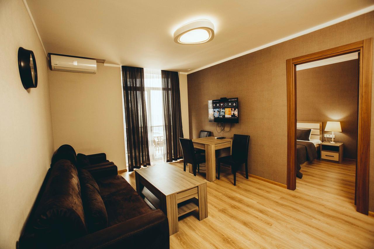 Panorama Sea Tower Aparthotel Batumi Luaran gambar